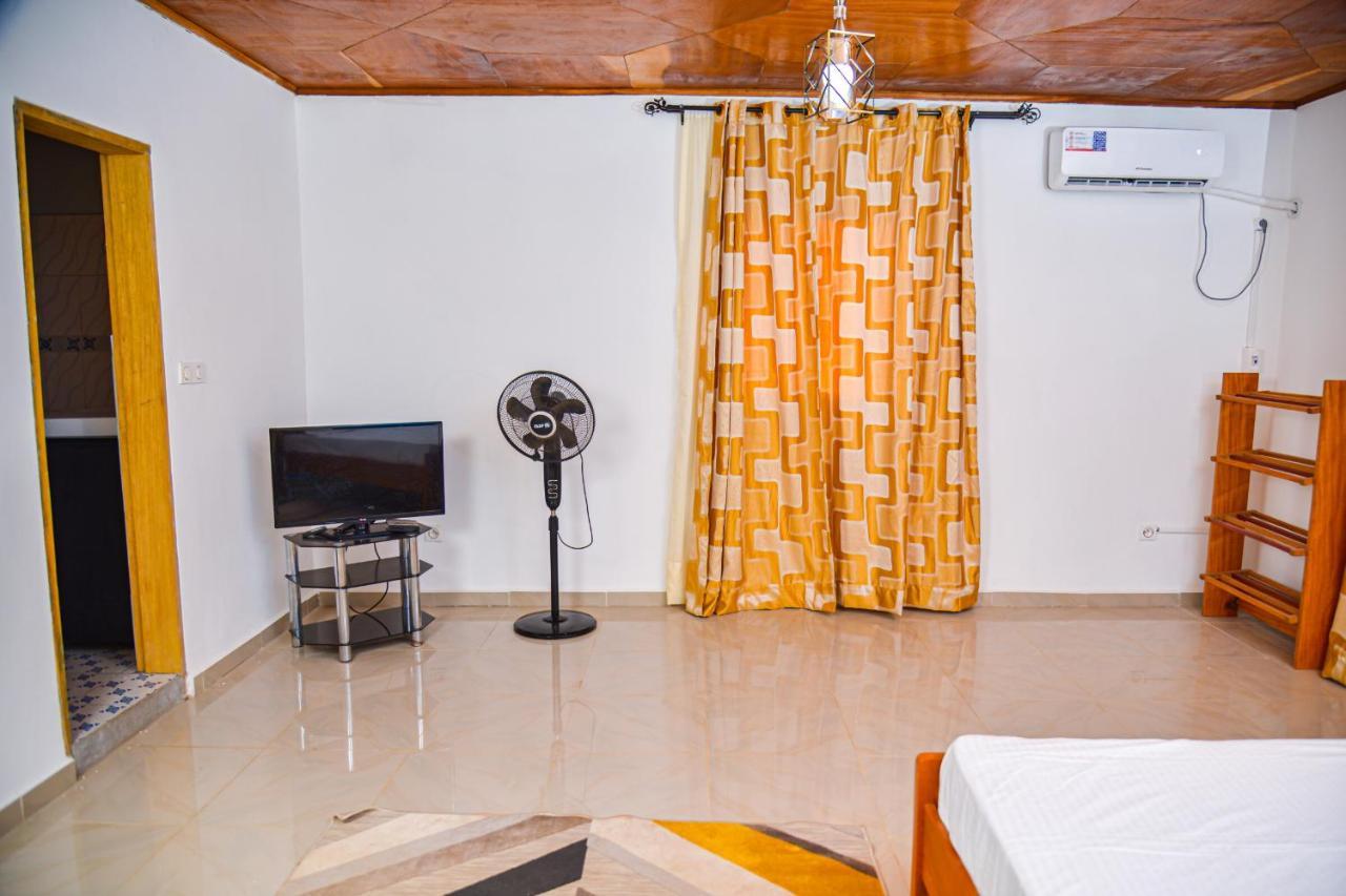 Appartement Meuble 2 Chambres Avec Salle De Bain - 1 Salon - 1E Cuisine - La Concorde - Quartier Nkomkana Yaoundé Dış mekan fotoğraf